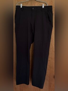 Under Armour Tech Loose Fit Men's Performance Golf Pants Black 38/32 Lightweight